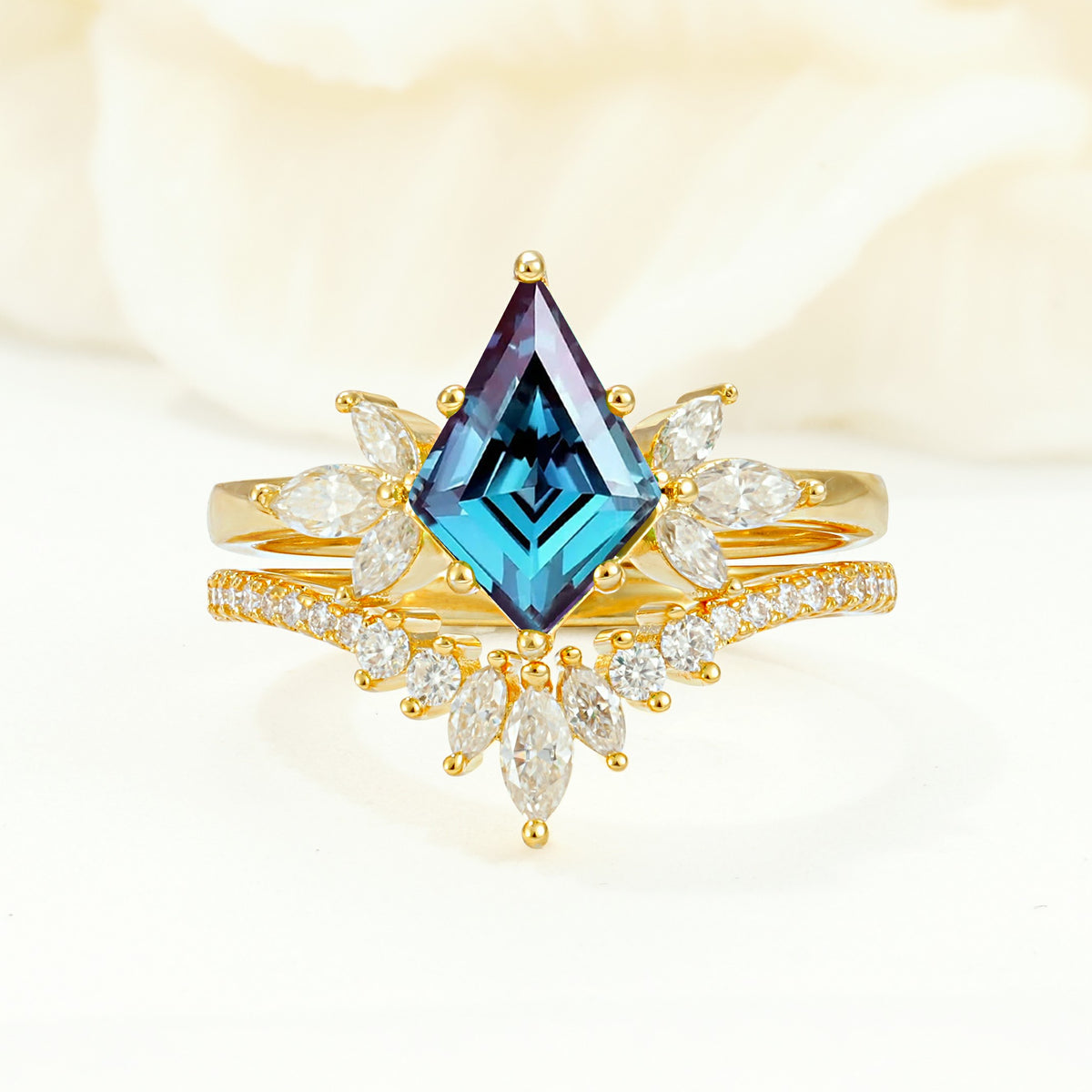 SR17117 Alexandrite Ring - Additional view