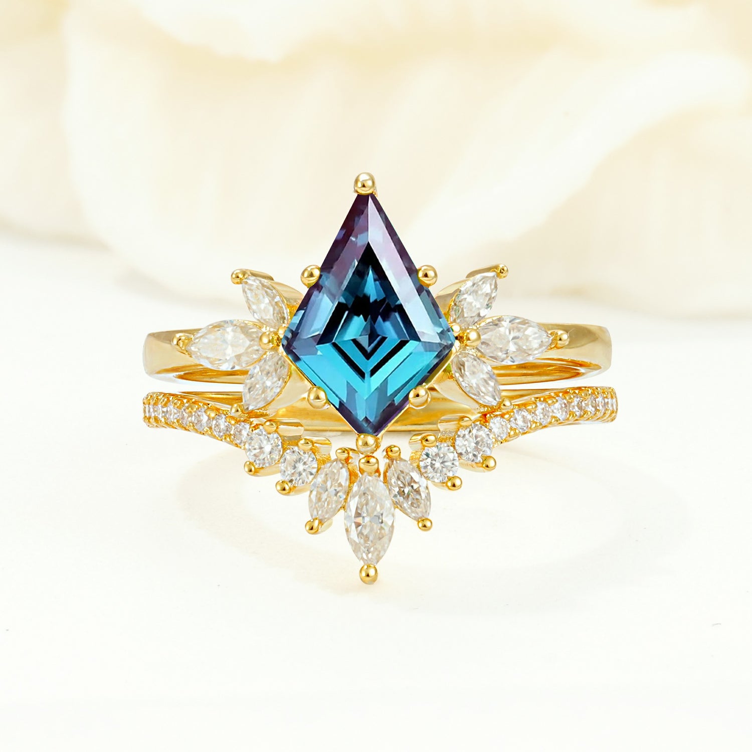 SR17117 Alexandrite Ring - Additional view