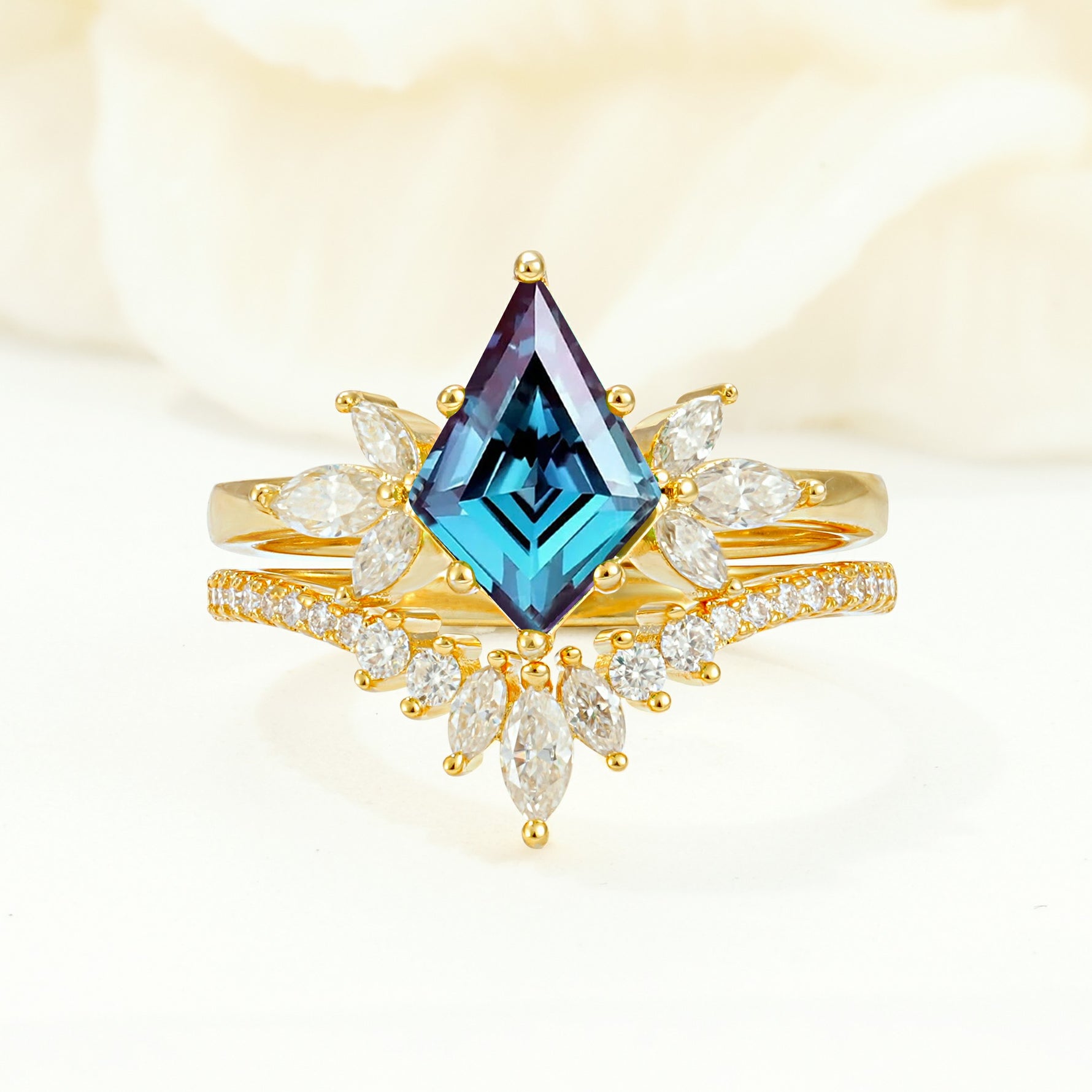 SR17117 Alexandrite Ring - Additional view