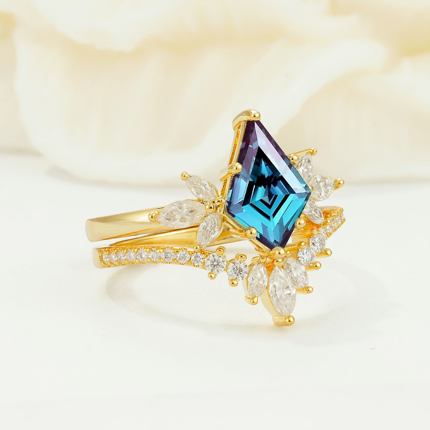 SR17117 Alexandrite Ring - White-Gold