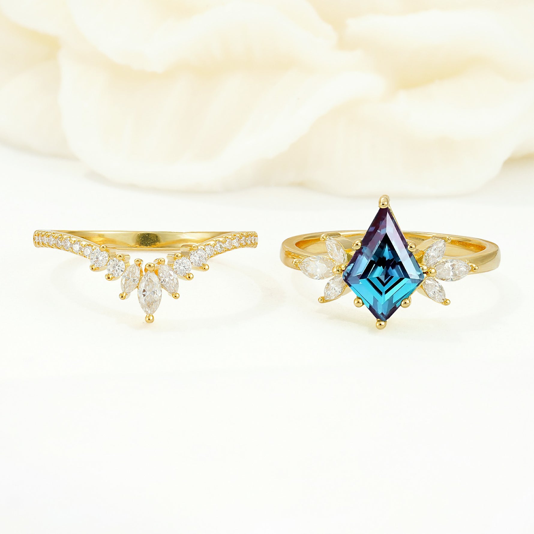 SR17117 Alexandrite Ring - Additional view