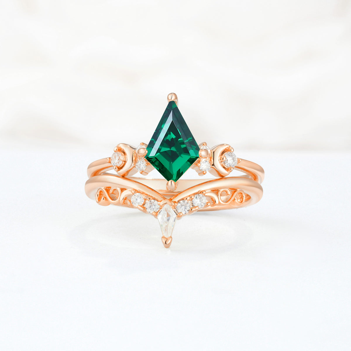 SR17118 Emerald Ring - Additional view