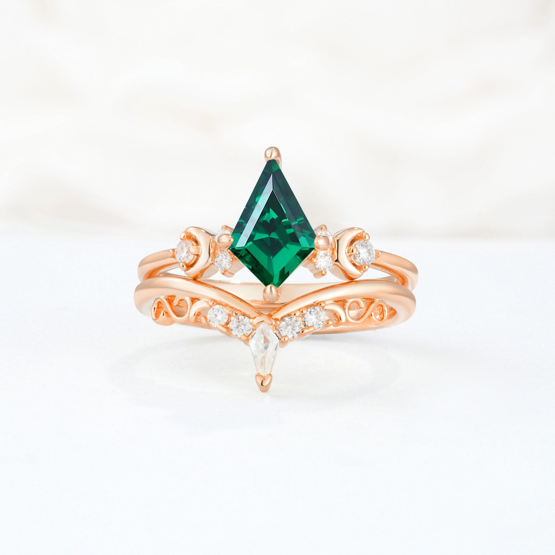 SR17118 Emerald Ring - Additional view