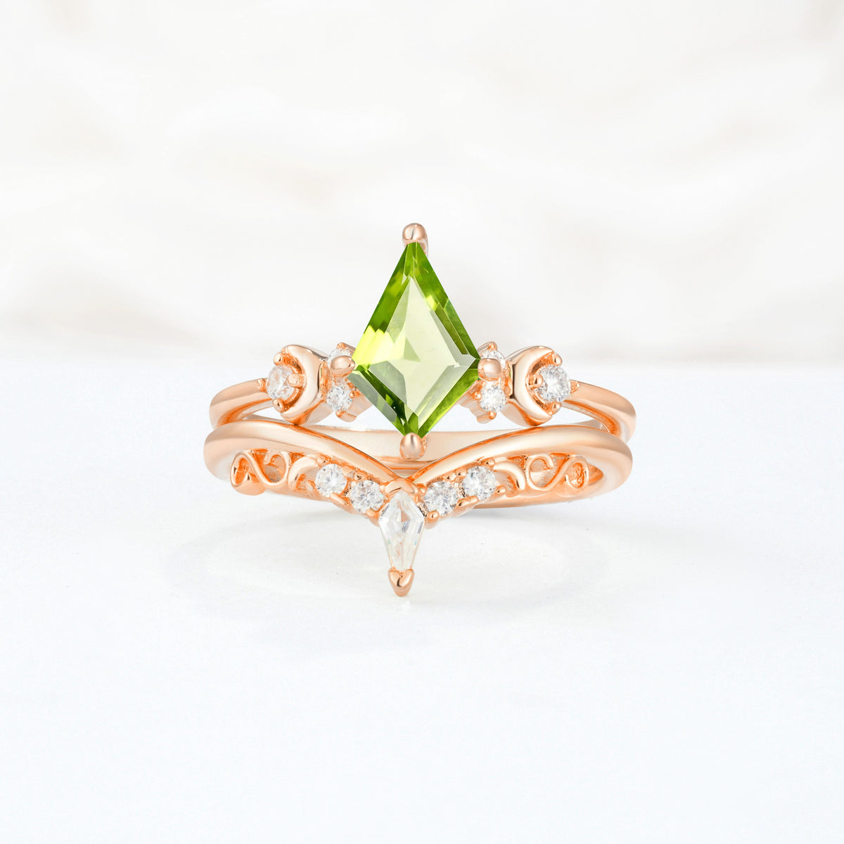 SR17118 Peridot Ring - Additional view