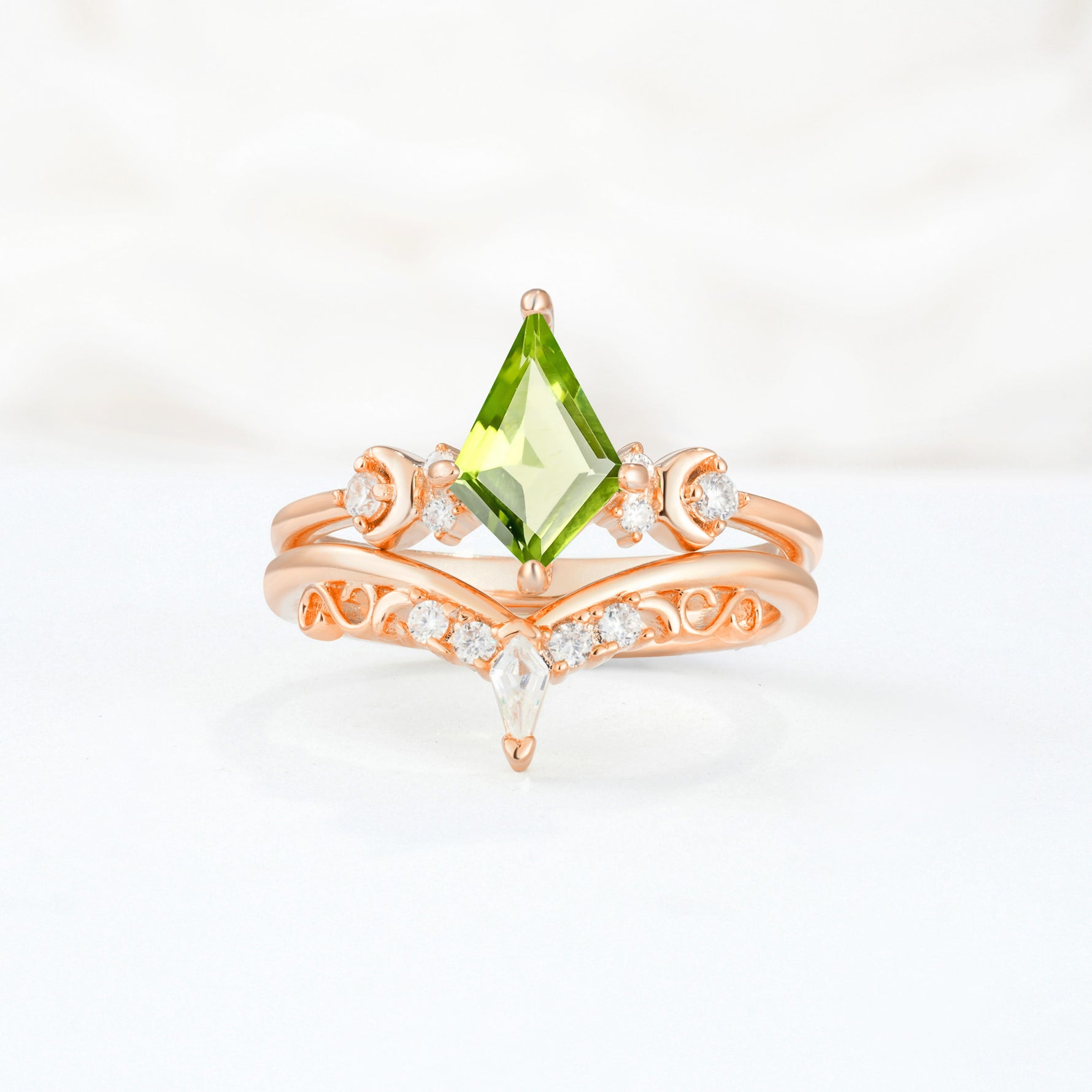 SR17118 Peridot Ring - Additional view
