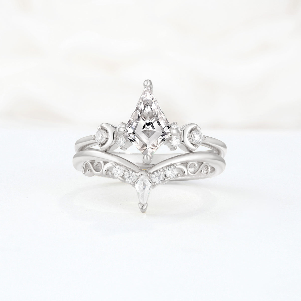 SR17118 Lab Diamond Ring - Additional view