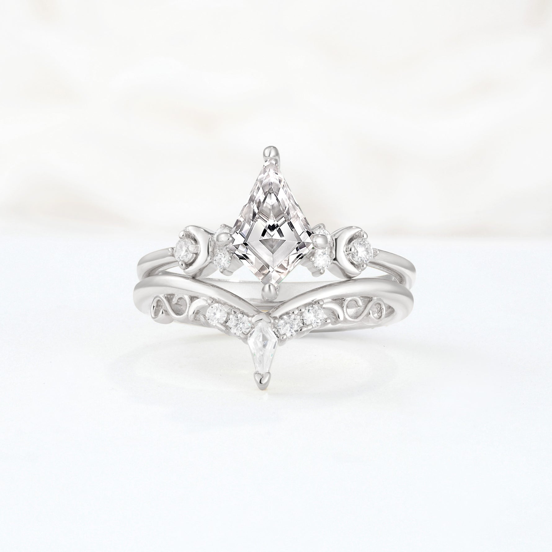 SR17118 Lab Diamond Ring - Additional view