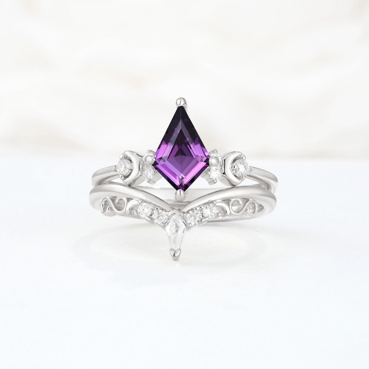 SR17118 Amethyst Ring - Additional view