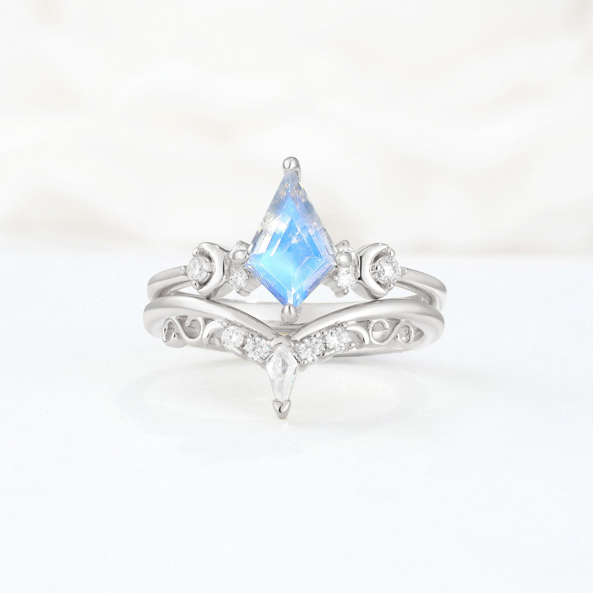 SR17118 Moonstone Ring - Additional view