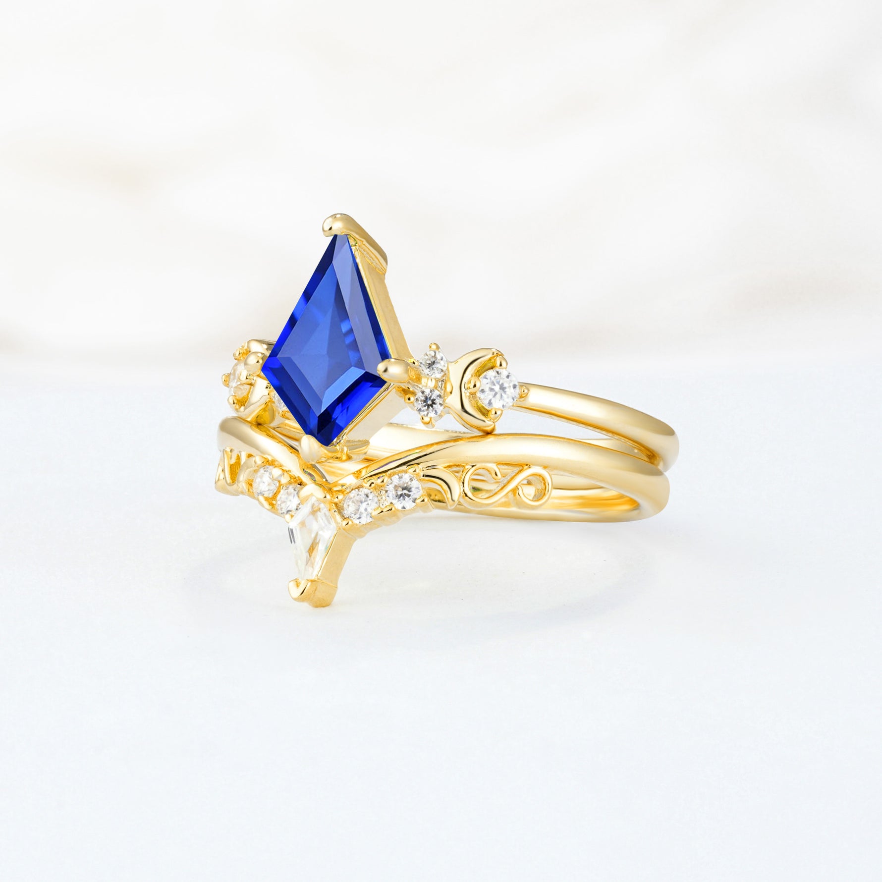 SR17118 Sapphire Ring - White-Gold