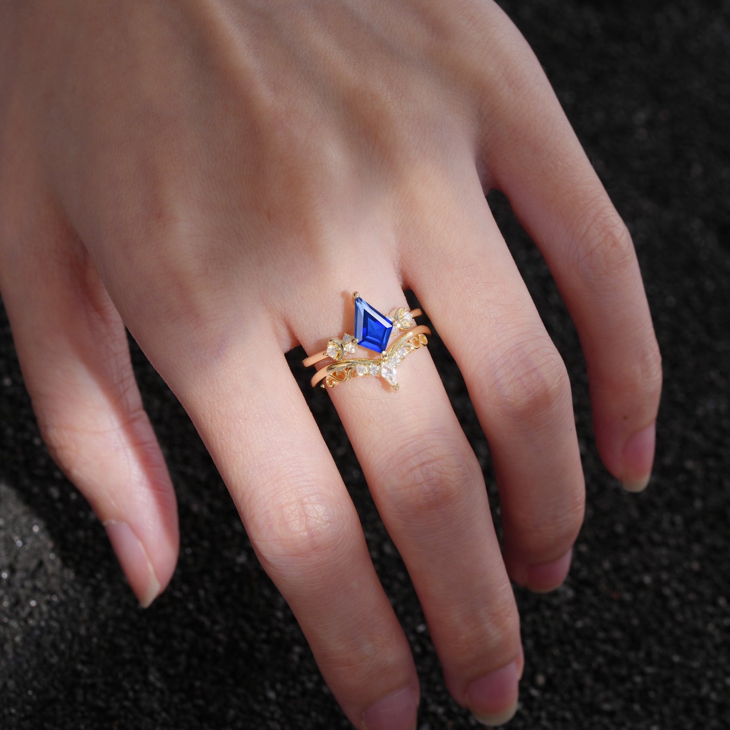 SR17118 Sapphire Ring - Rose-Gold