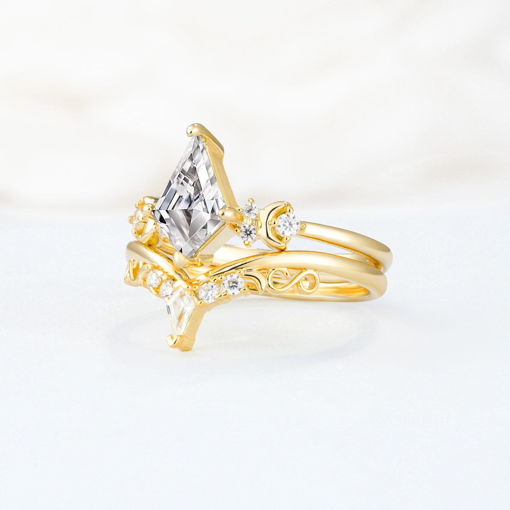 SR17118 Lab Diamond Ring - White-Gold