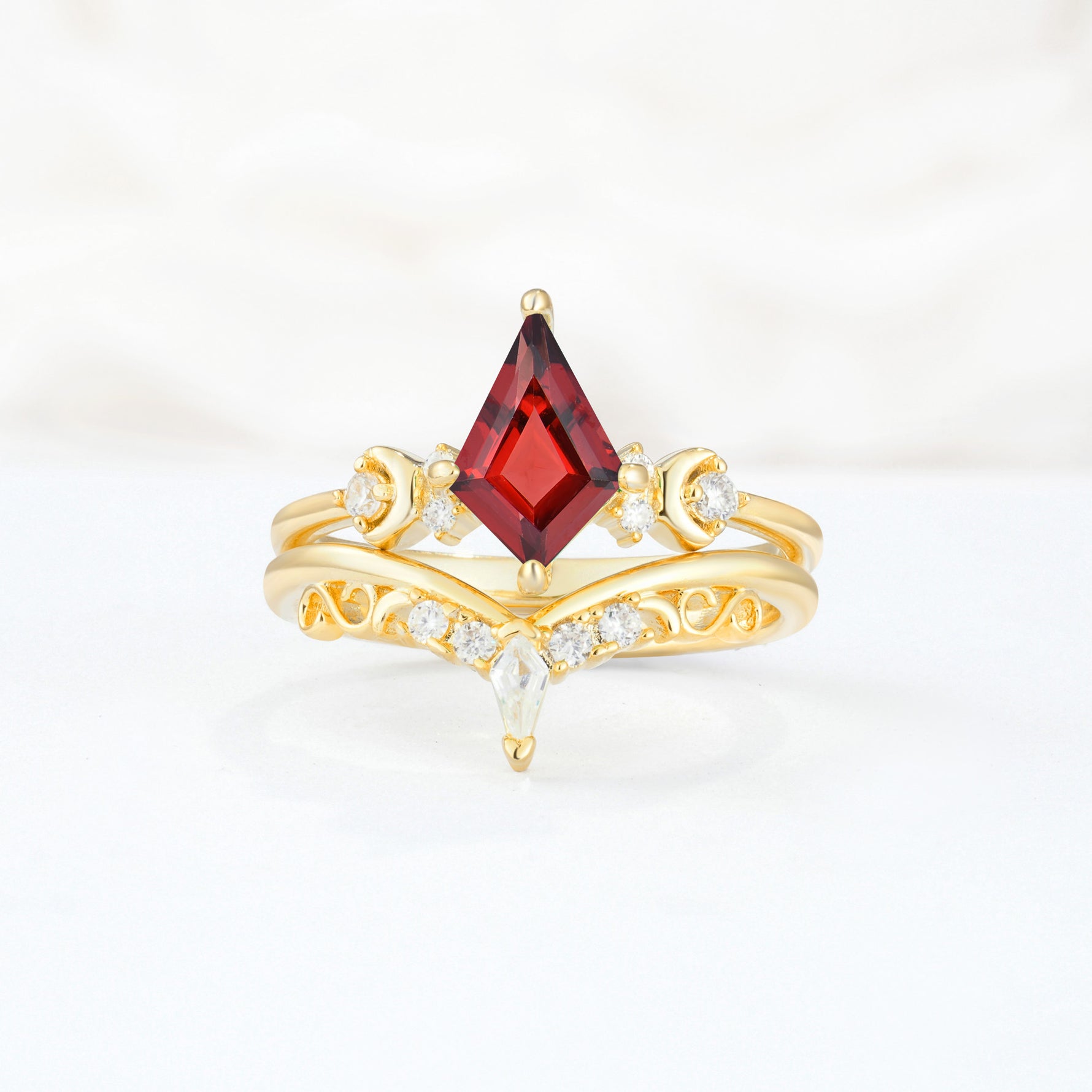 SR17118 Garnet Ring - Additional view
