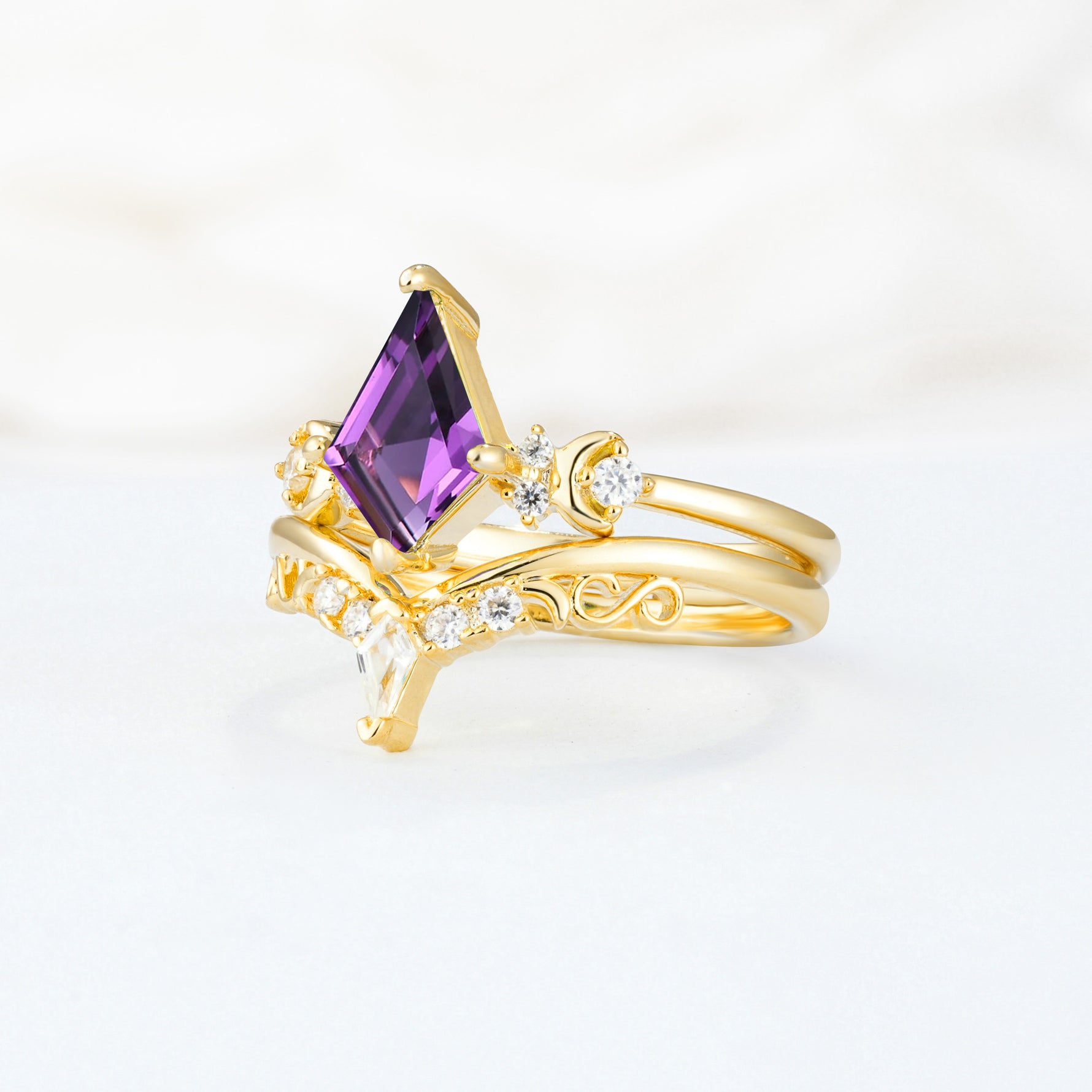 SR17118 Amethyst Ring - White-Gold