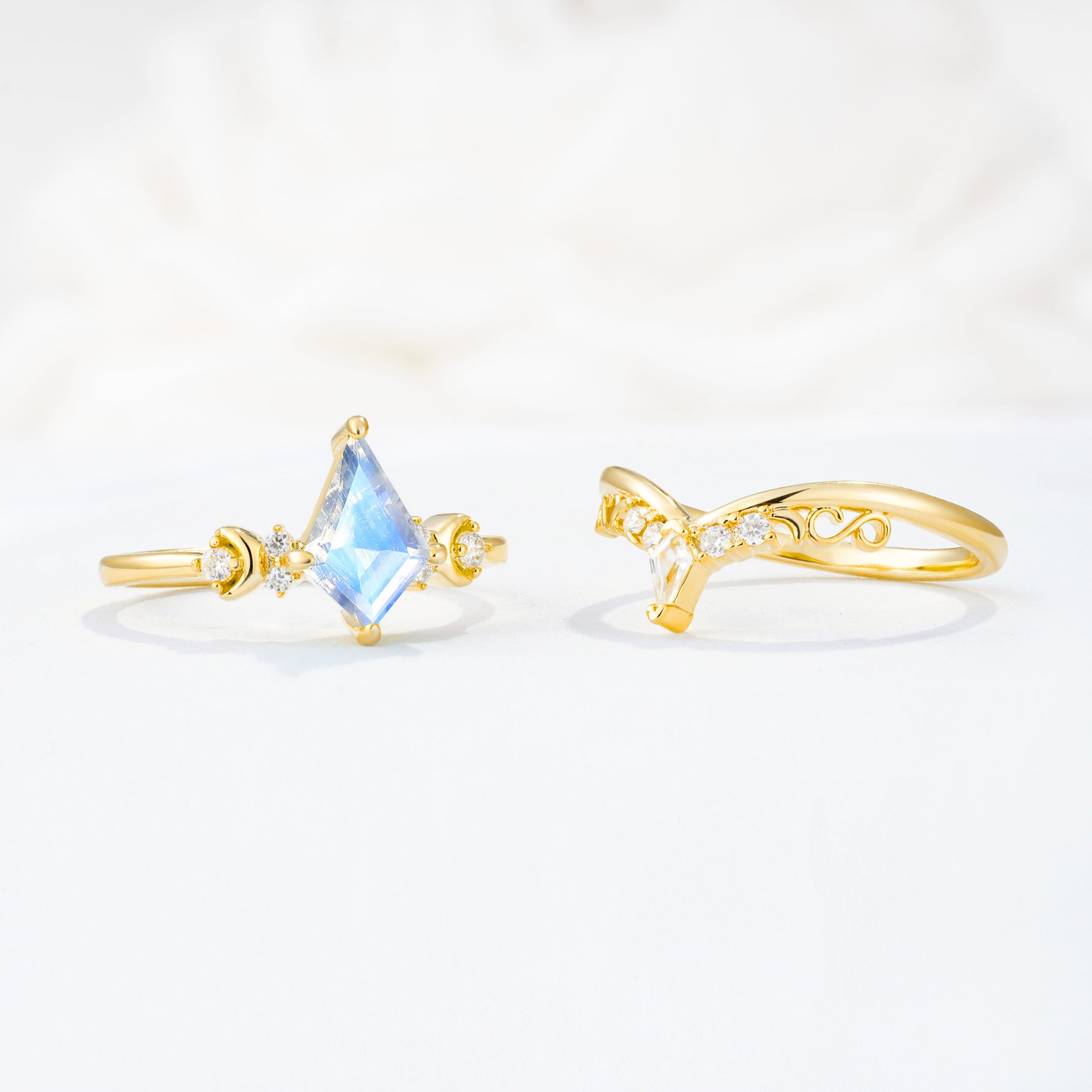 SR17118 Moonstone Ring - Additional view