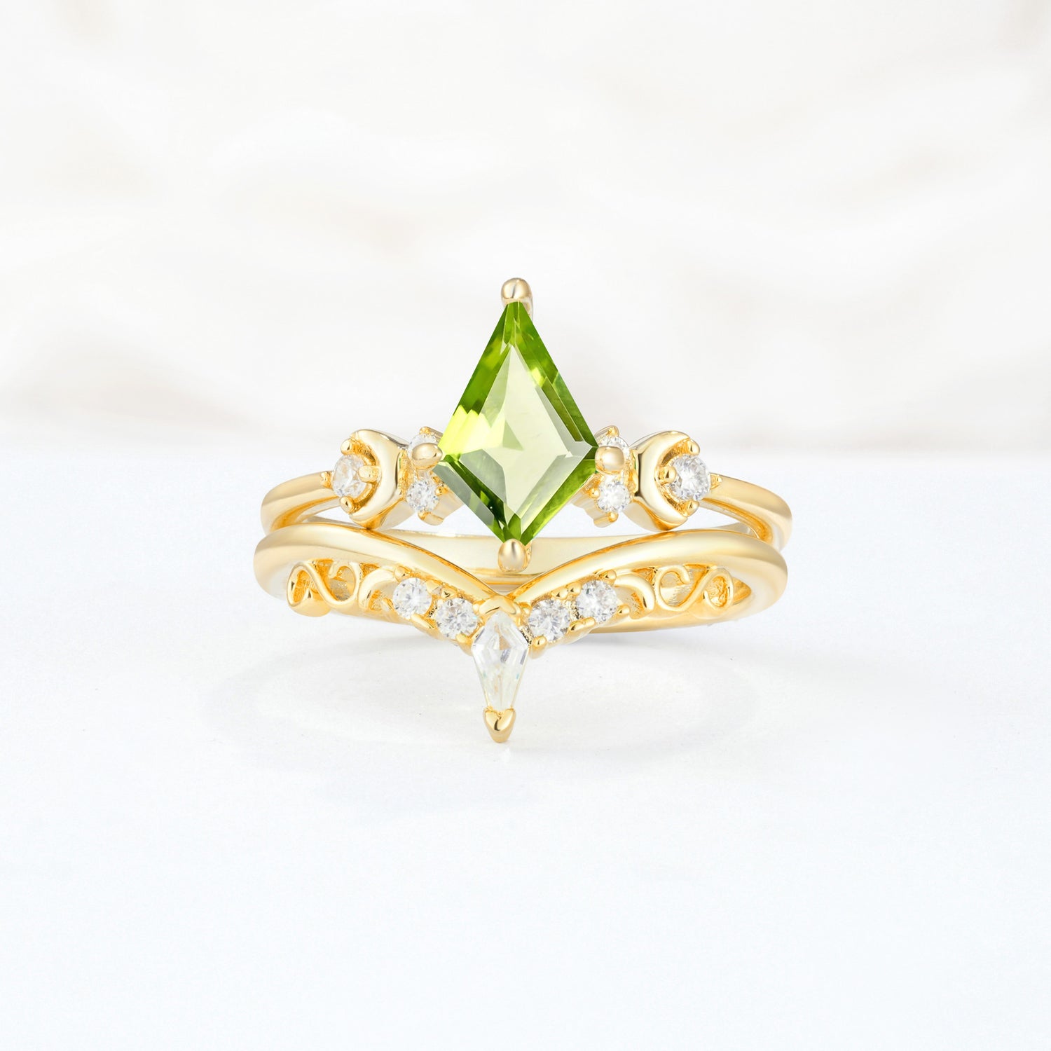SR17118 Peridot Ring - Additional view