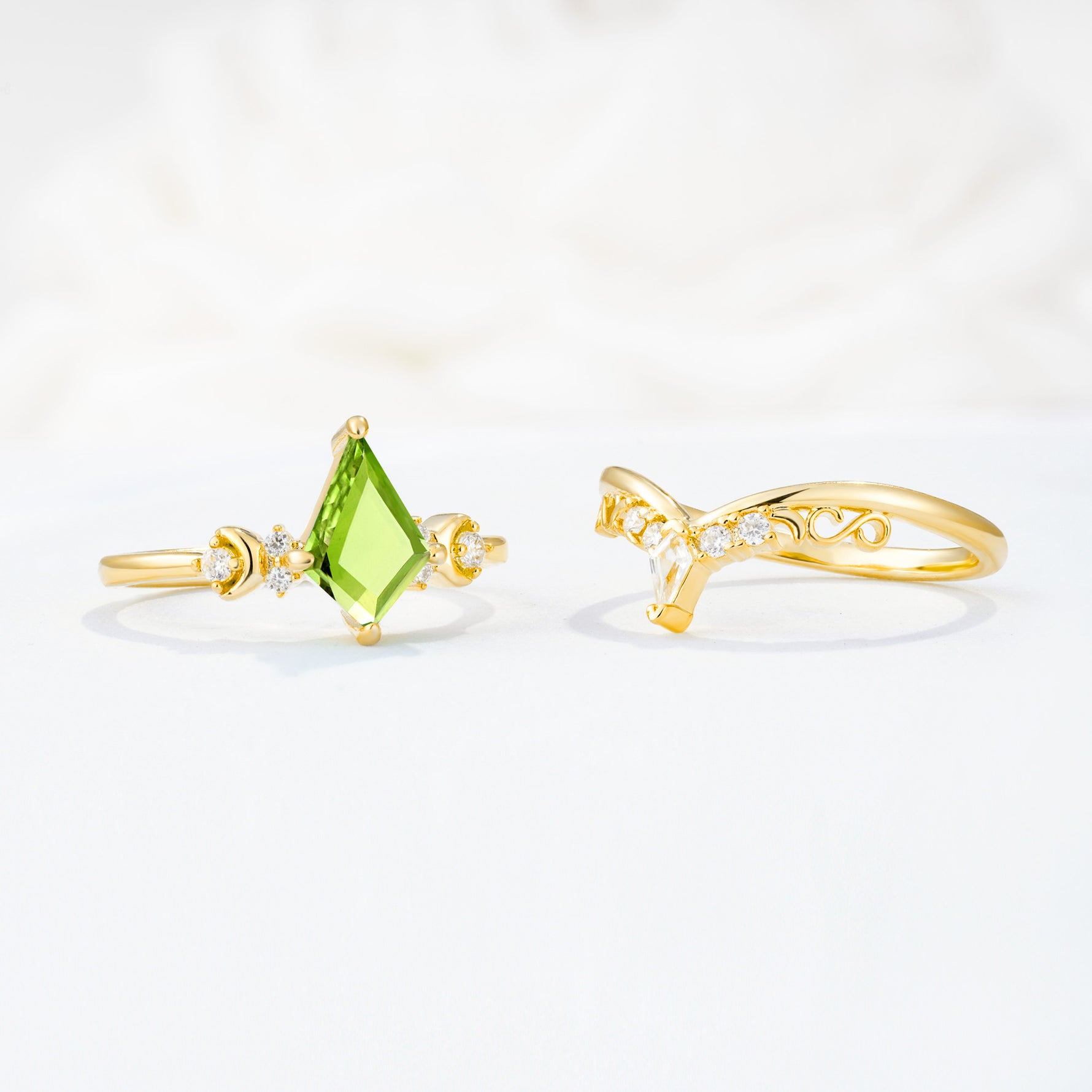 SR17118 Peridot Ring - Additional view