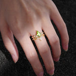 SR17118 Peridot Ring - Rose-Gold