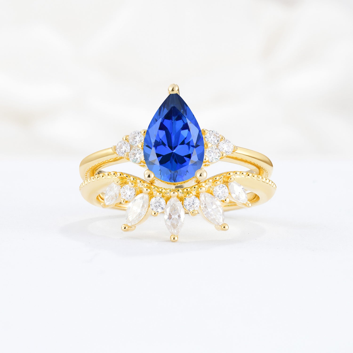 Classic Luxury Pear Cut Sapphire Bridal Ring Set