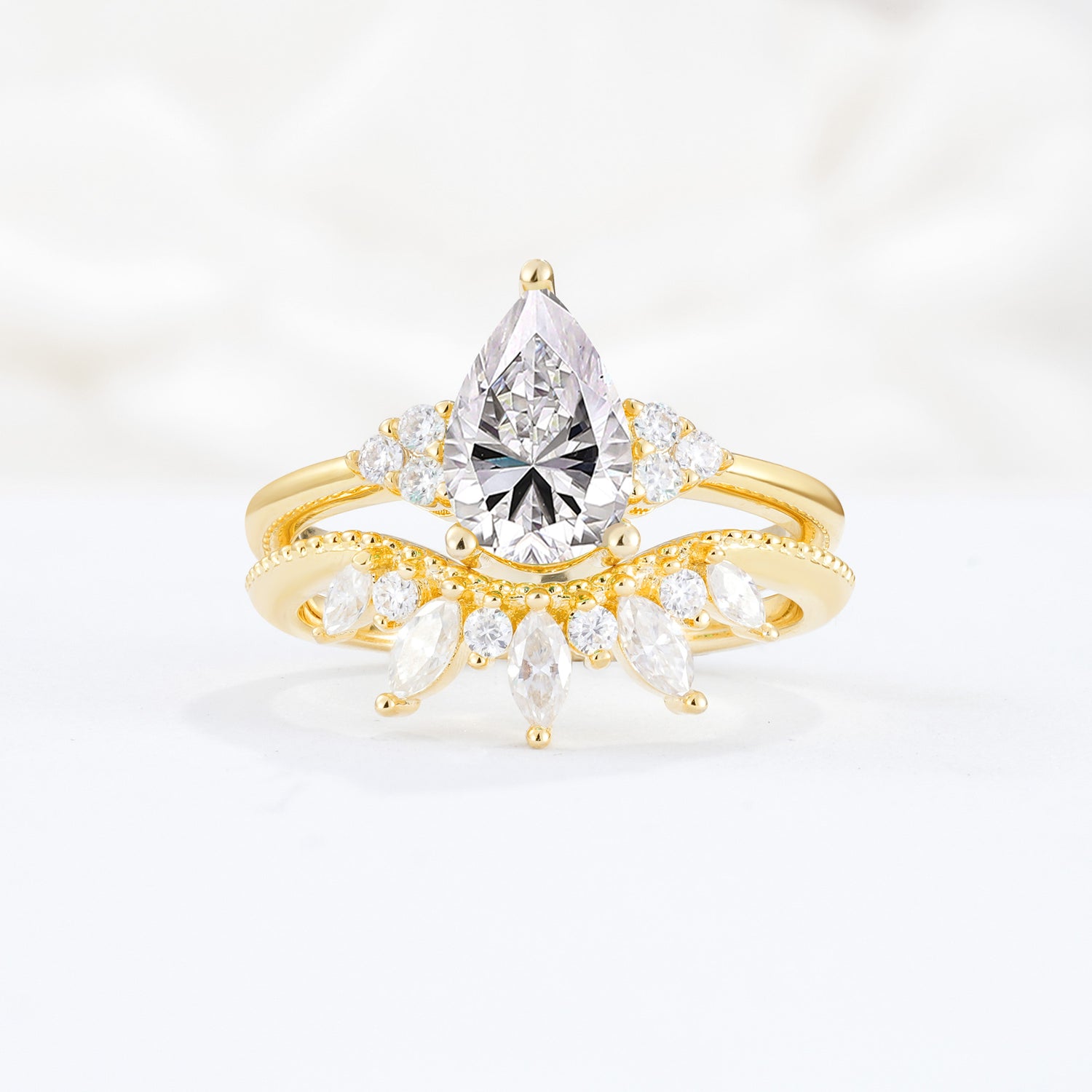 Classic Luxury Pear Cut Lab Diamond Ring Set