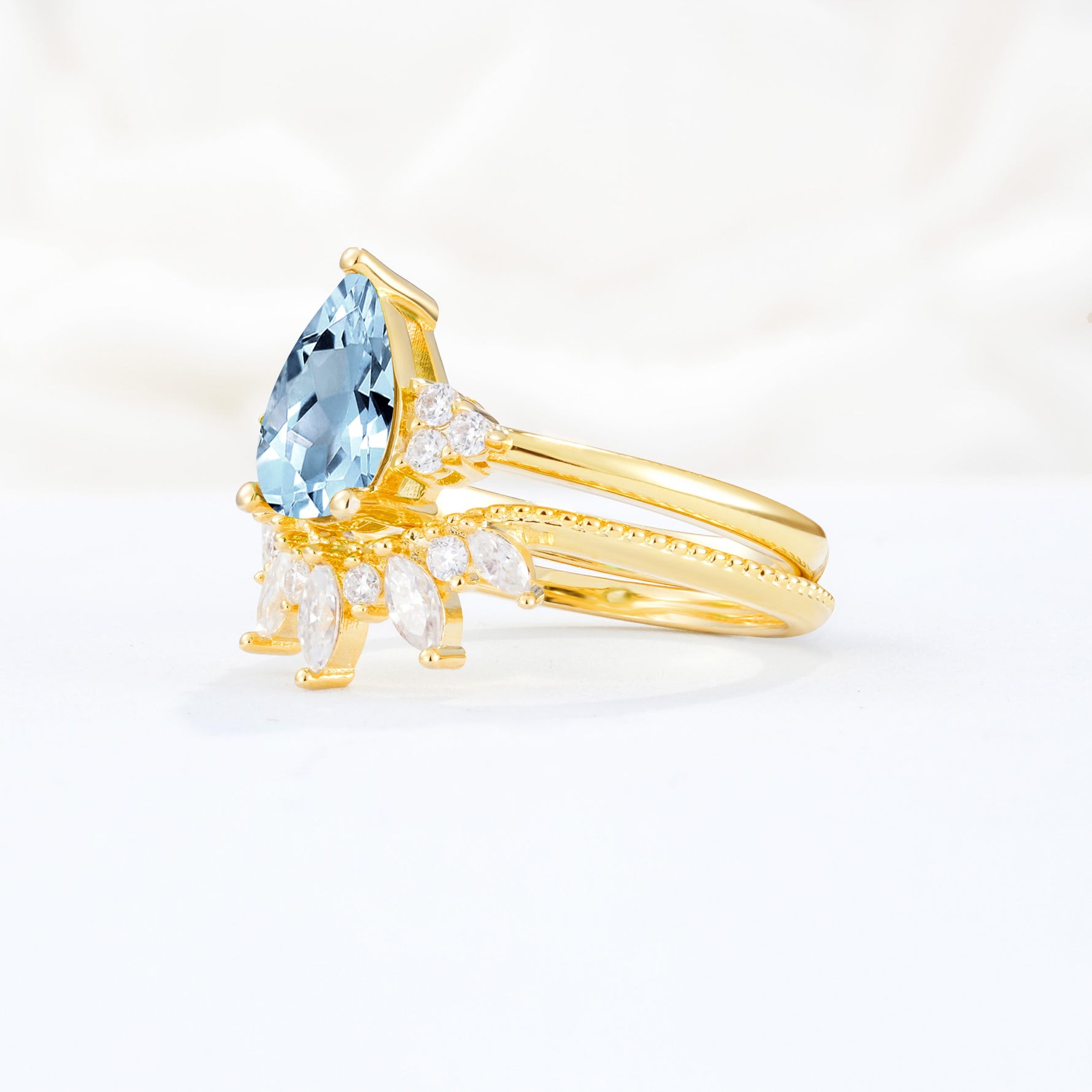 SR17119 Aquamarine Ring - White-Gold