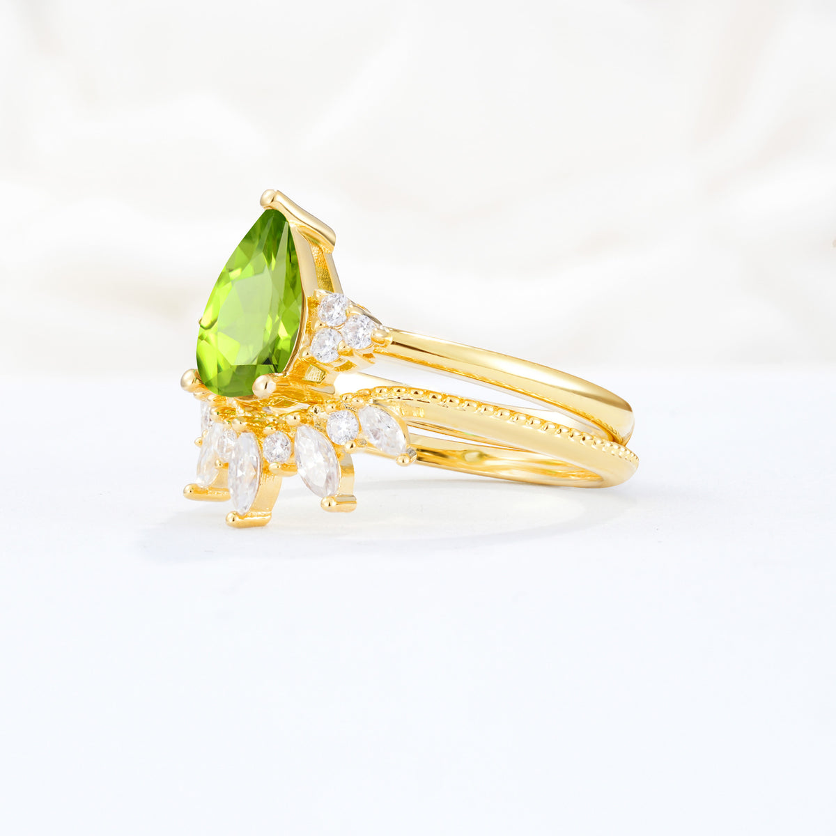 SR17119 Peridot Ring - White-Gold