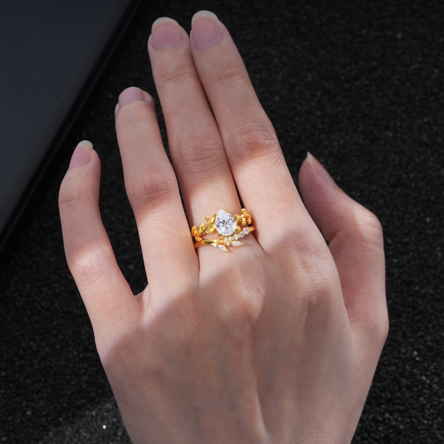 Nature-Inspired Pear Cut Lab Diamond Bridal Ring Set