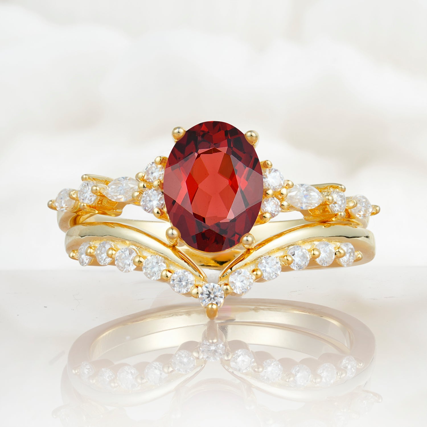 Vintage Style Oval Garnet Engagement Ring Set for Women