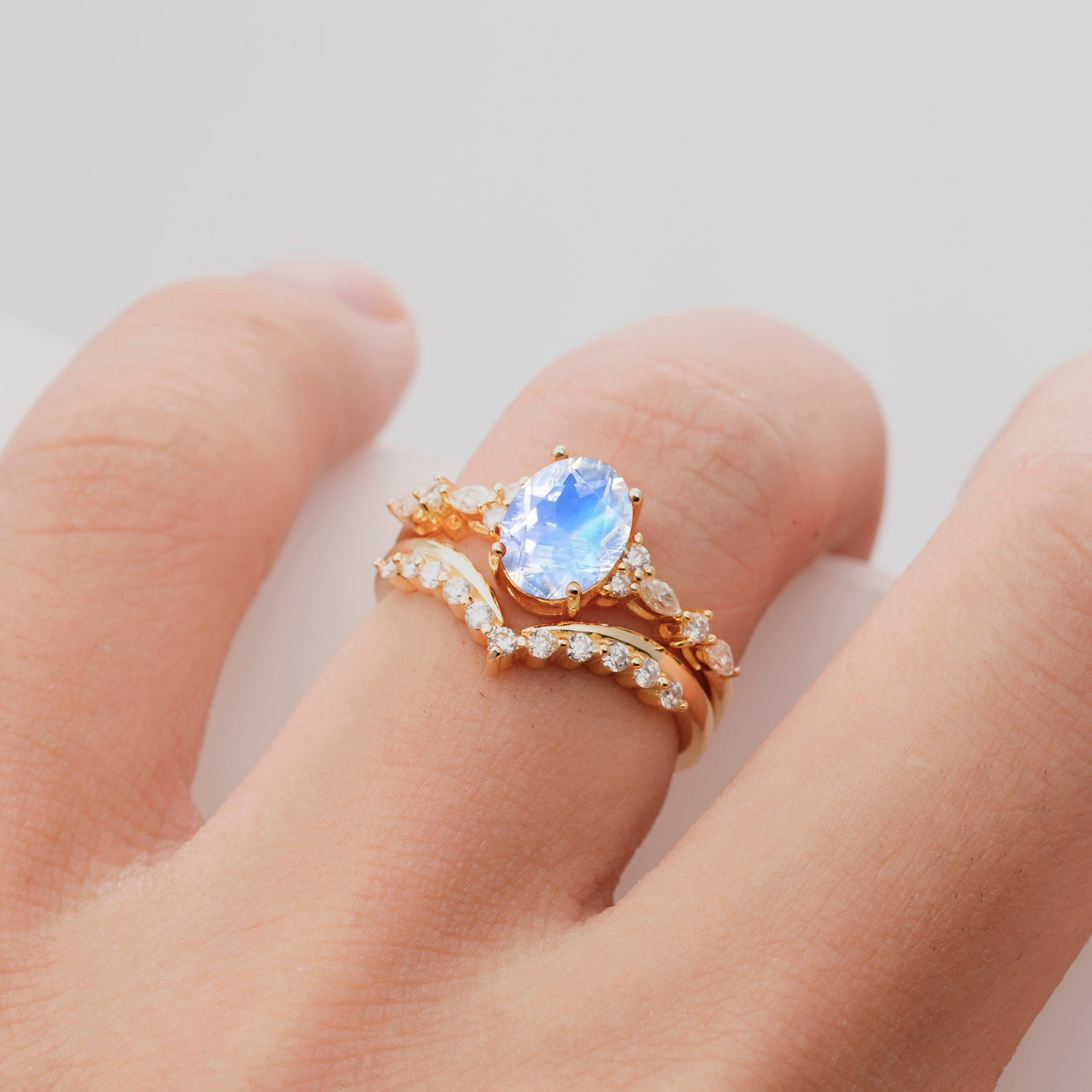 Vintage Style Oval Moonstone Engagement Ring Set for Women