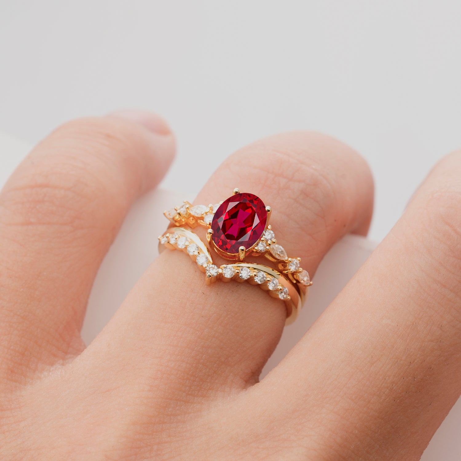 Vintage Style Oval Ruby Engagement Ring Set for Women
