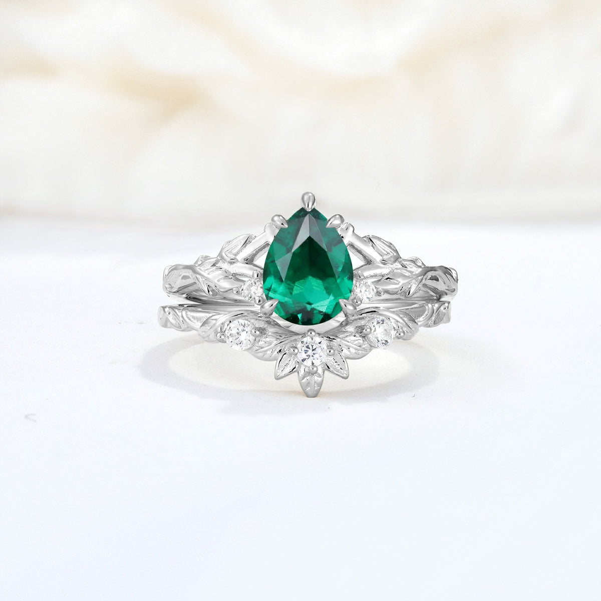 SR17127 Emerald Ring - Additional view