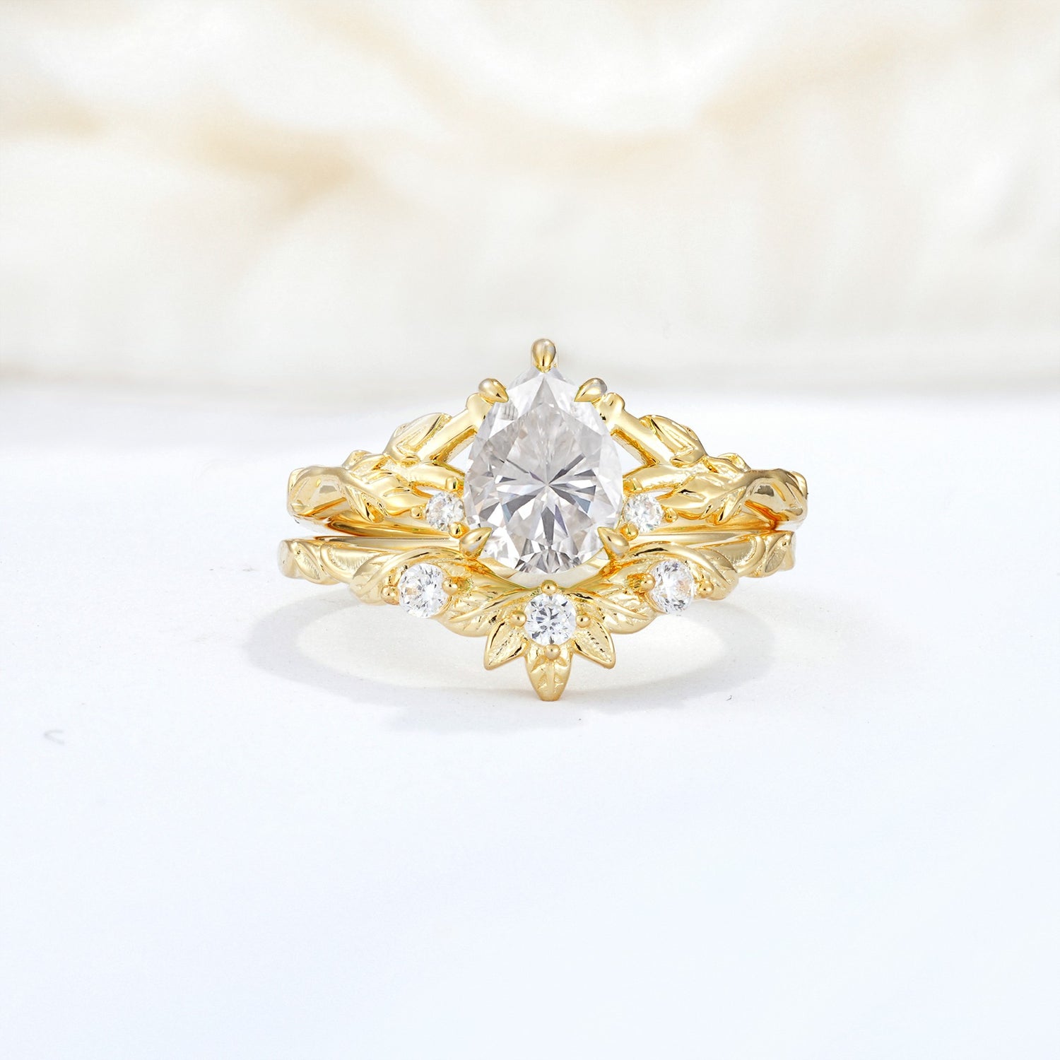 SR17127 Moissanite Ring - Yellow-Gold