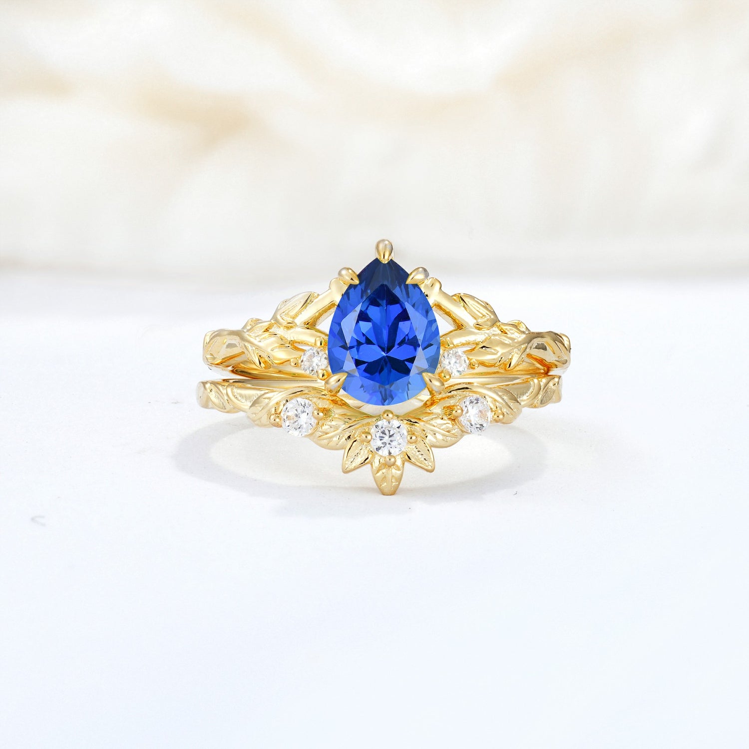 SR17127 Sapphire Ring - Yellow-Gold