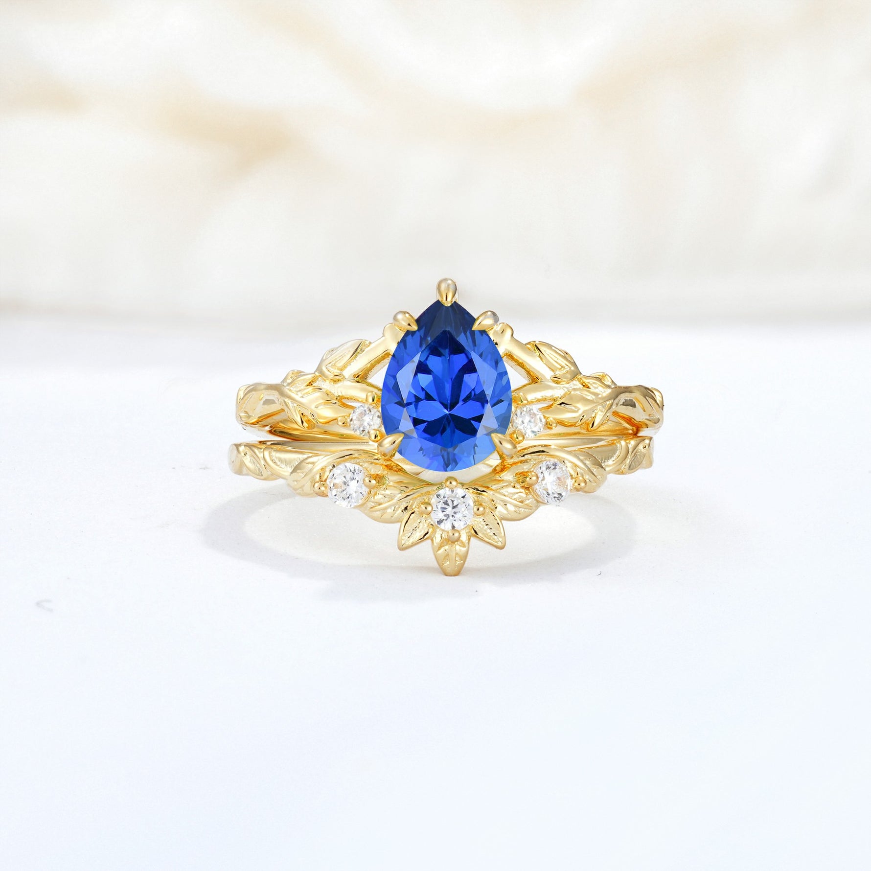 SR17127 Sapphire Ring - Yellow-Gold