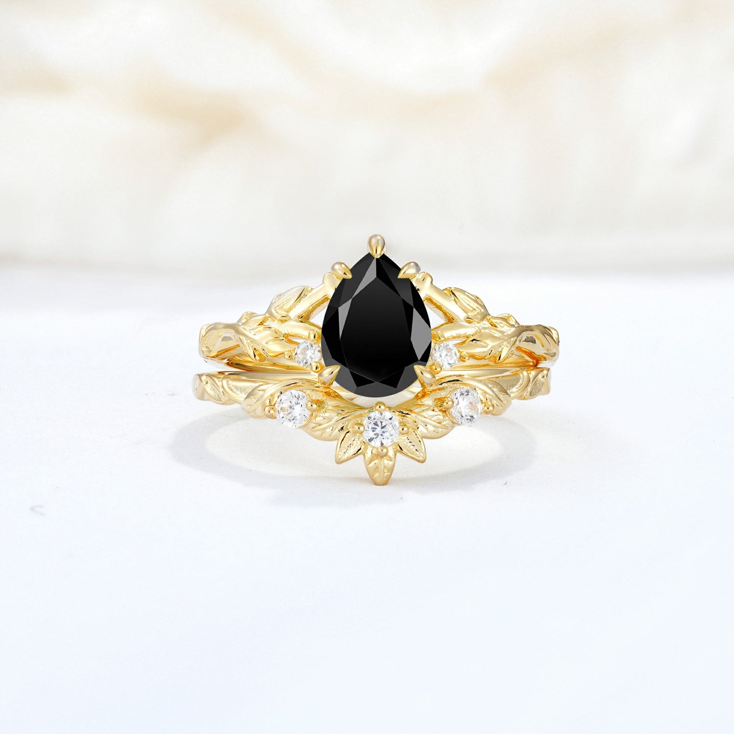 SR17127 Black Onyx Ring - Yellow-Gold