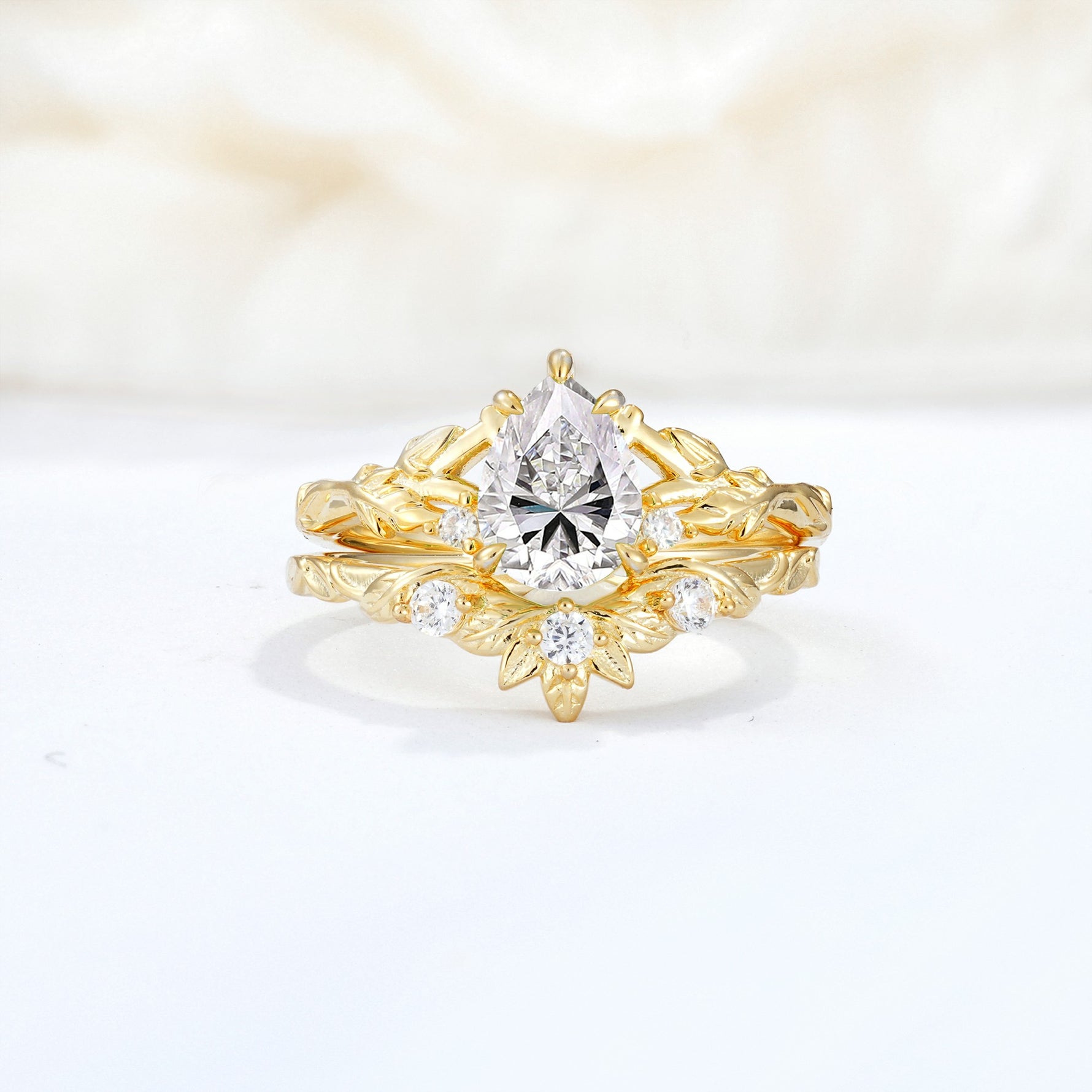 SR17127 Lab Diamond Ring - Yellow-Gold
