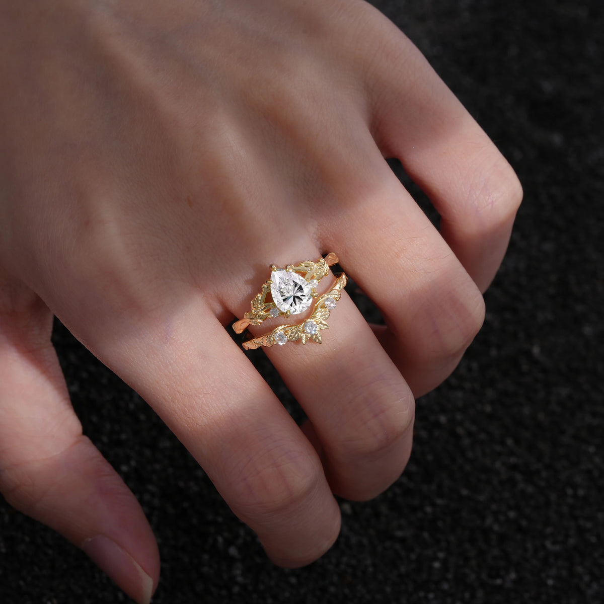 Nature-Inspired Pear-Cut Lab-Grown Diamond Ring Set