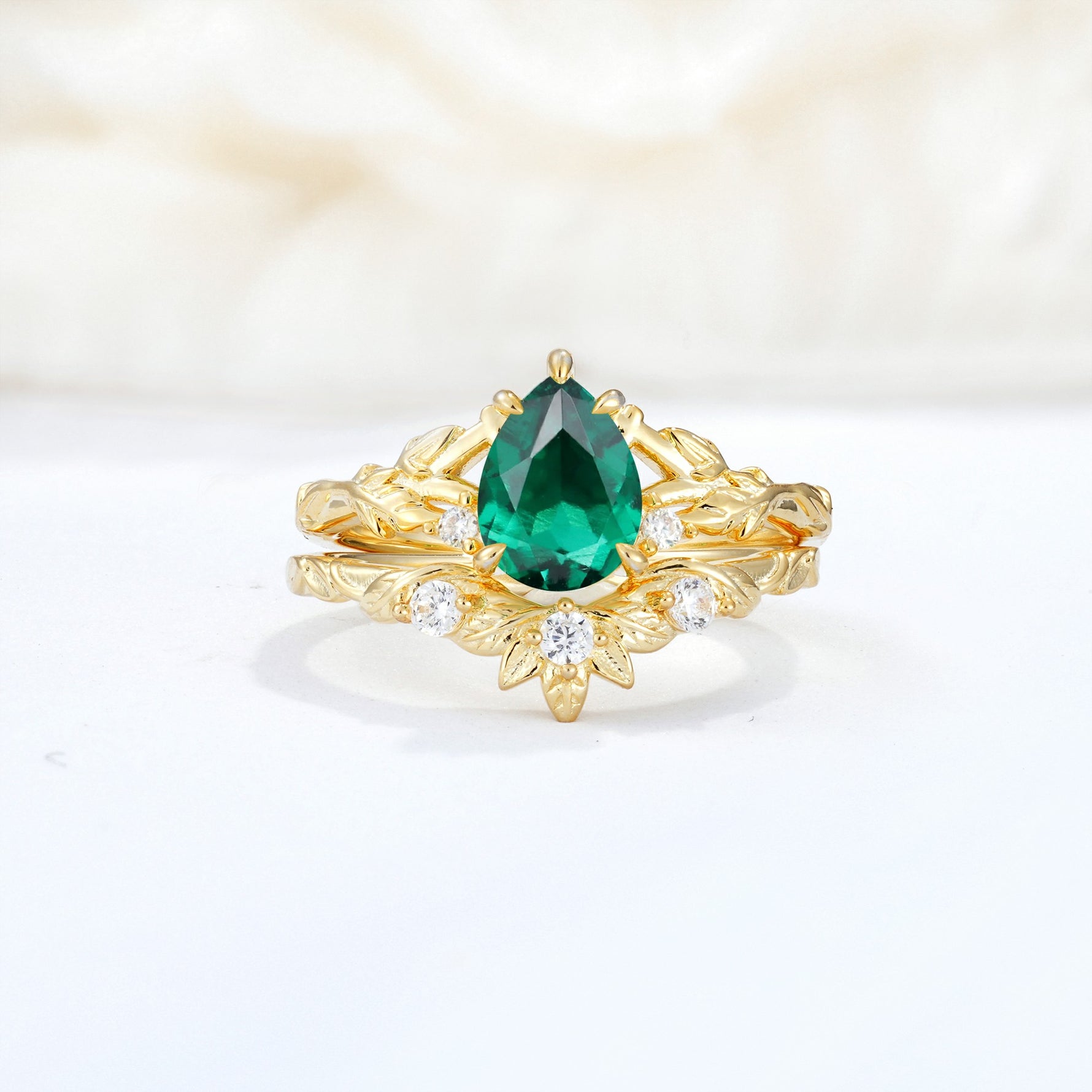 SR17127 Emerald Ring - Yellow-Gold