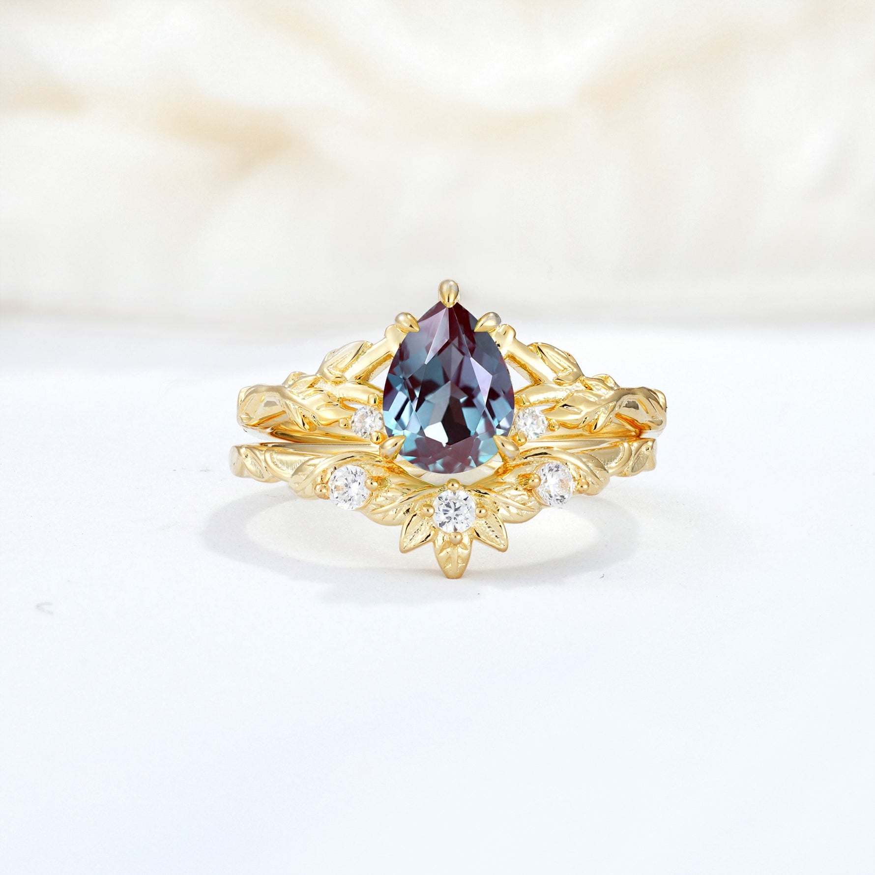 SR17127 Alexandrite Ring - Yellow-Gold