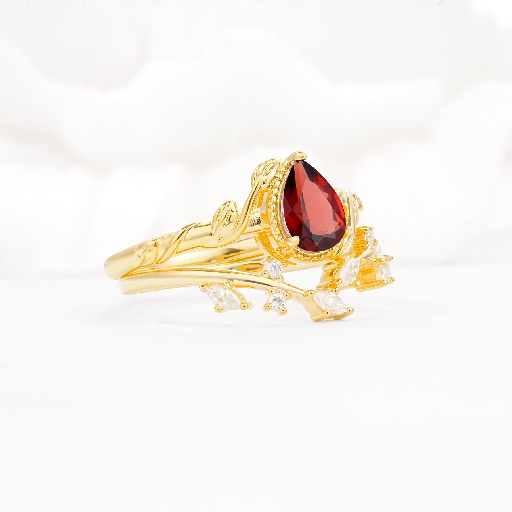 Nature-Inspired Bezel Pear Cut Garnet Engagement Ring Set - Rose-Gold