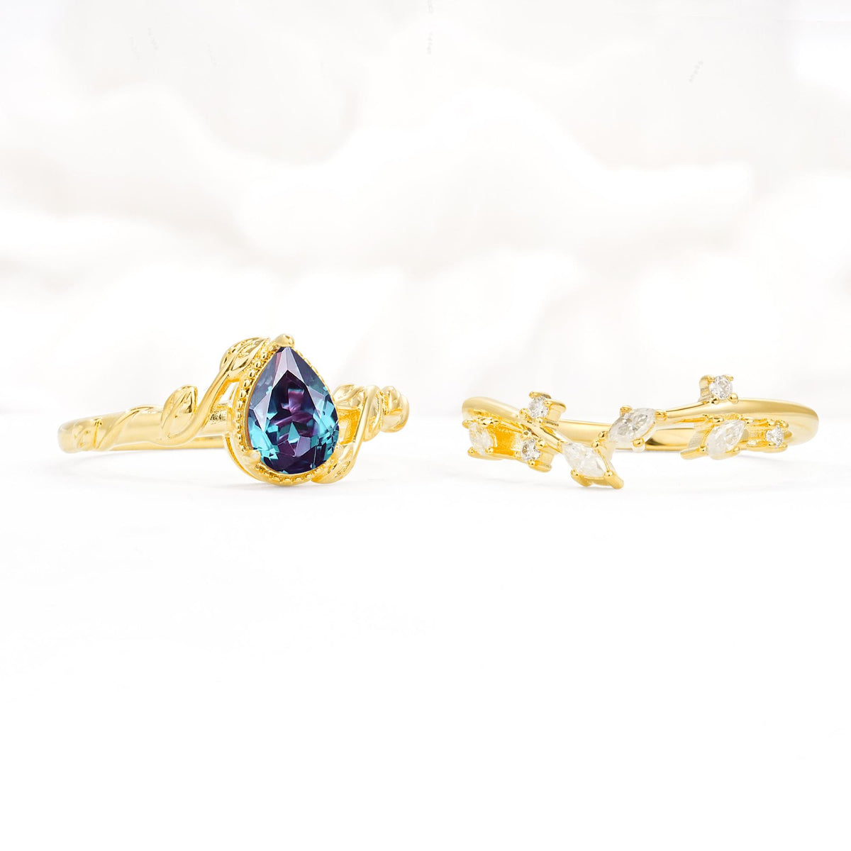 Nature-Inspired Bezel Pear Cut Alexandrite Engagement Ring Set - Additional view