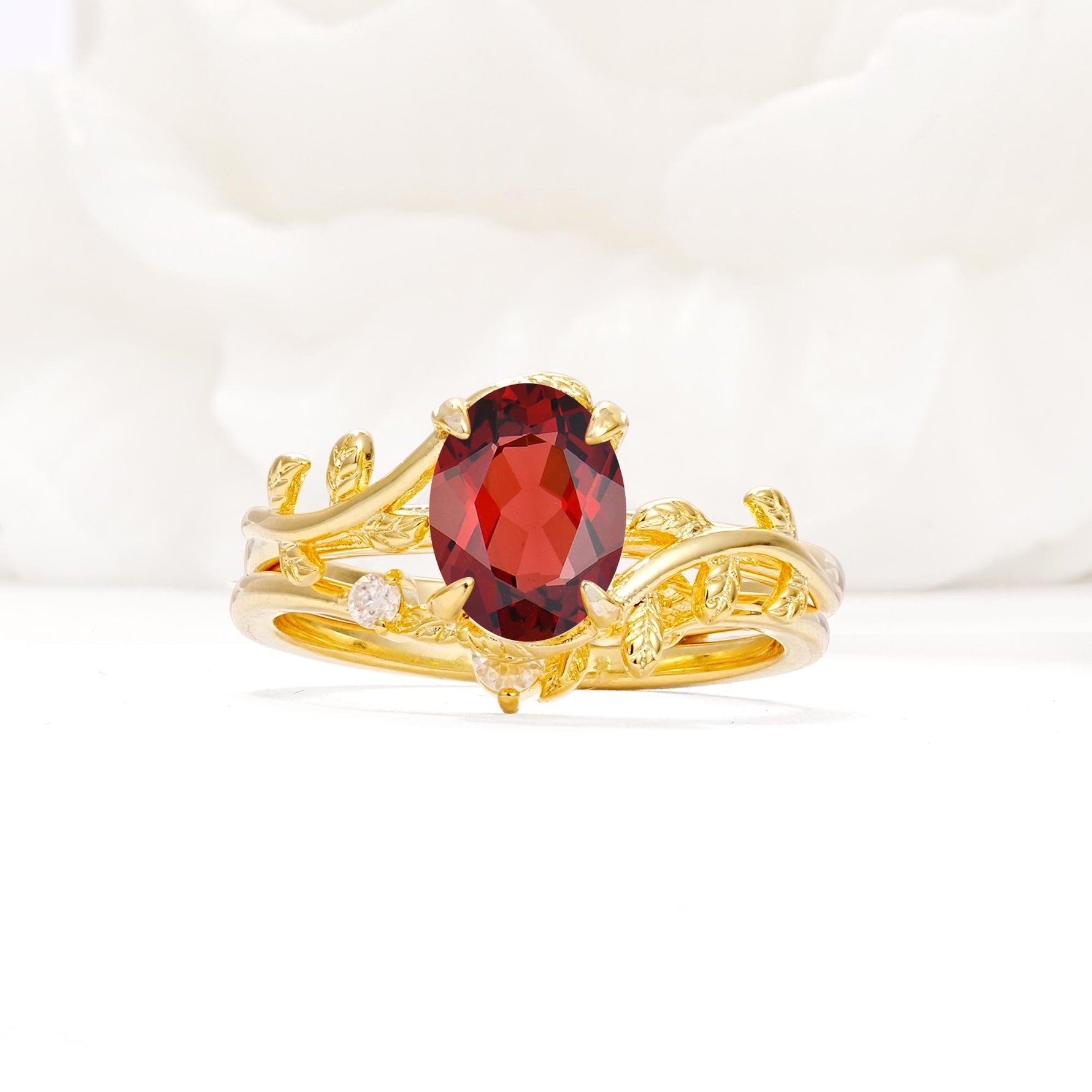Nature-Inspired Oval Cut Garnet Engagement Ring Set with Leaf Accents - Yellow-Gold