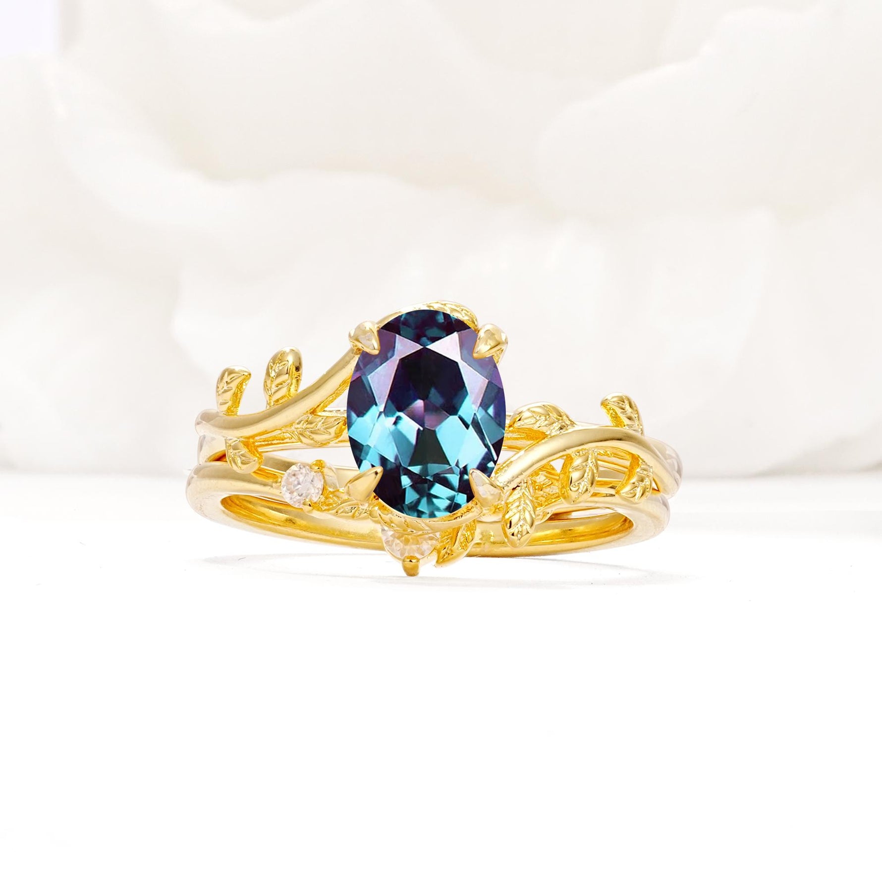 Nature-Inspired Oval Cut Alexandrite Engagement Ring Set with Leaf Accents - Yellow-Gold