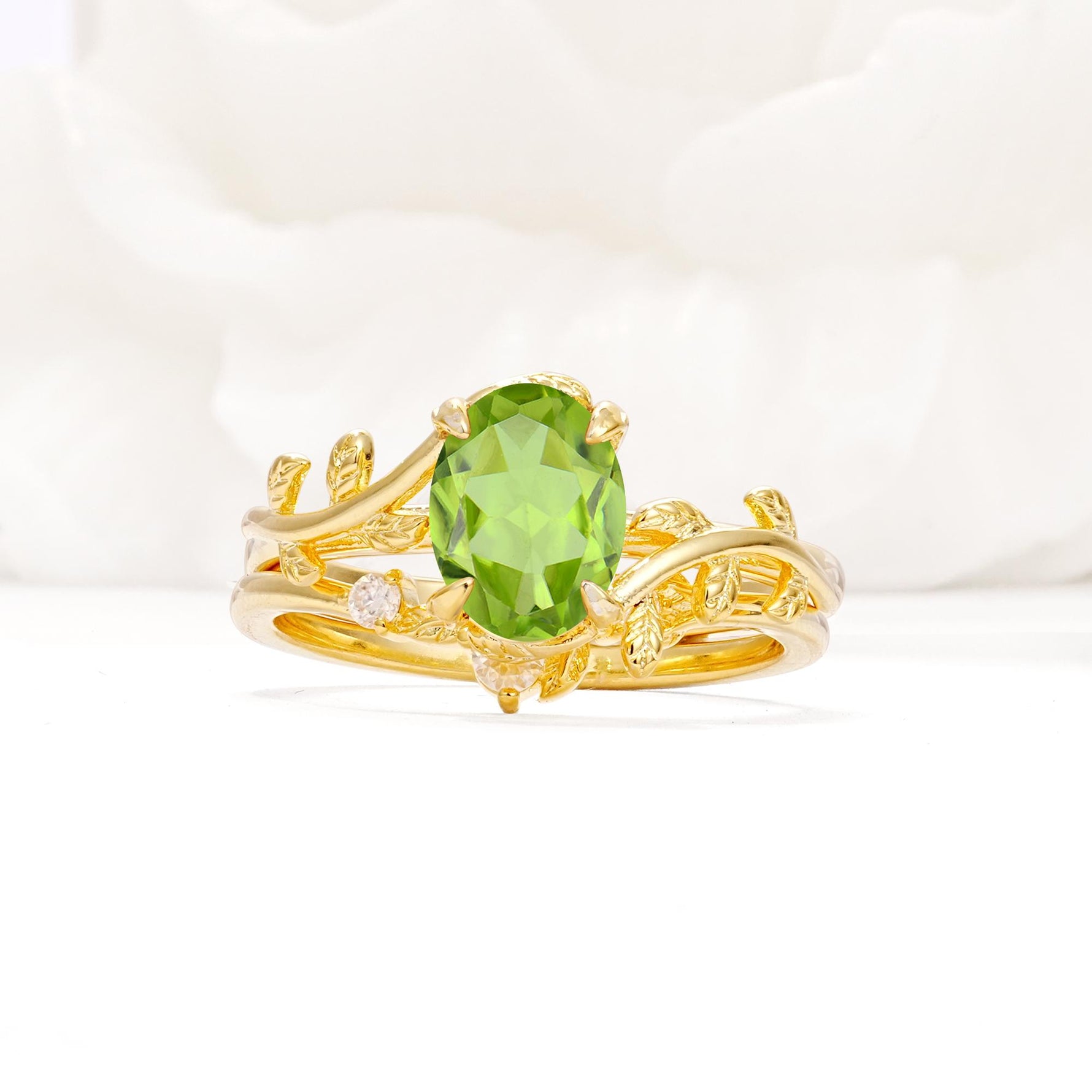 Nature-Inspired Oval Cut Peridot Engagement Ring Set with Leaf Accents - Yellow-Gold