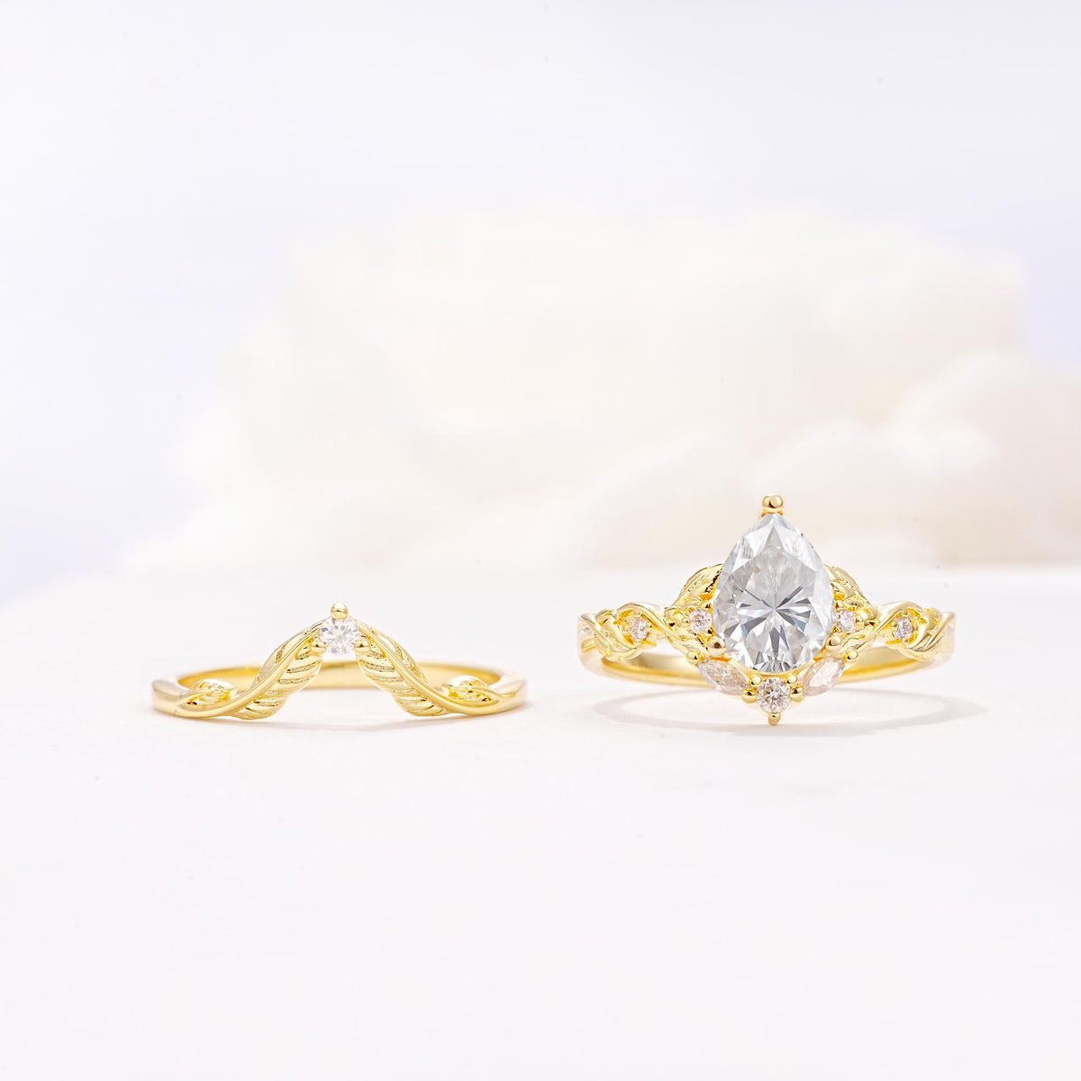 Vintage Filigree Pear Cut Moissanite Engagement Ring Set - White-Gold