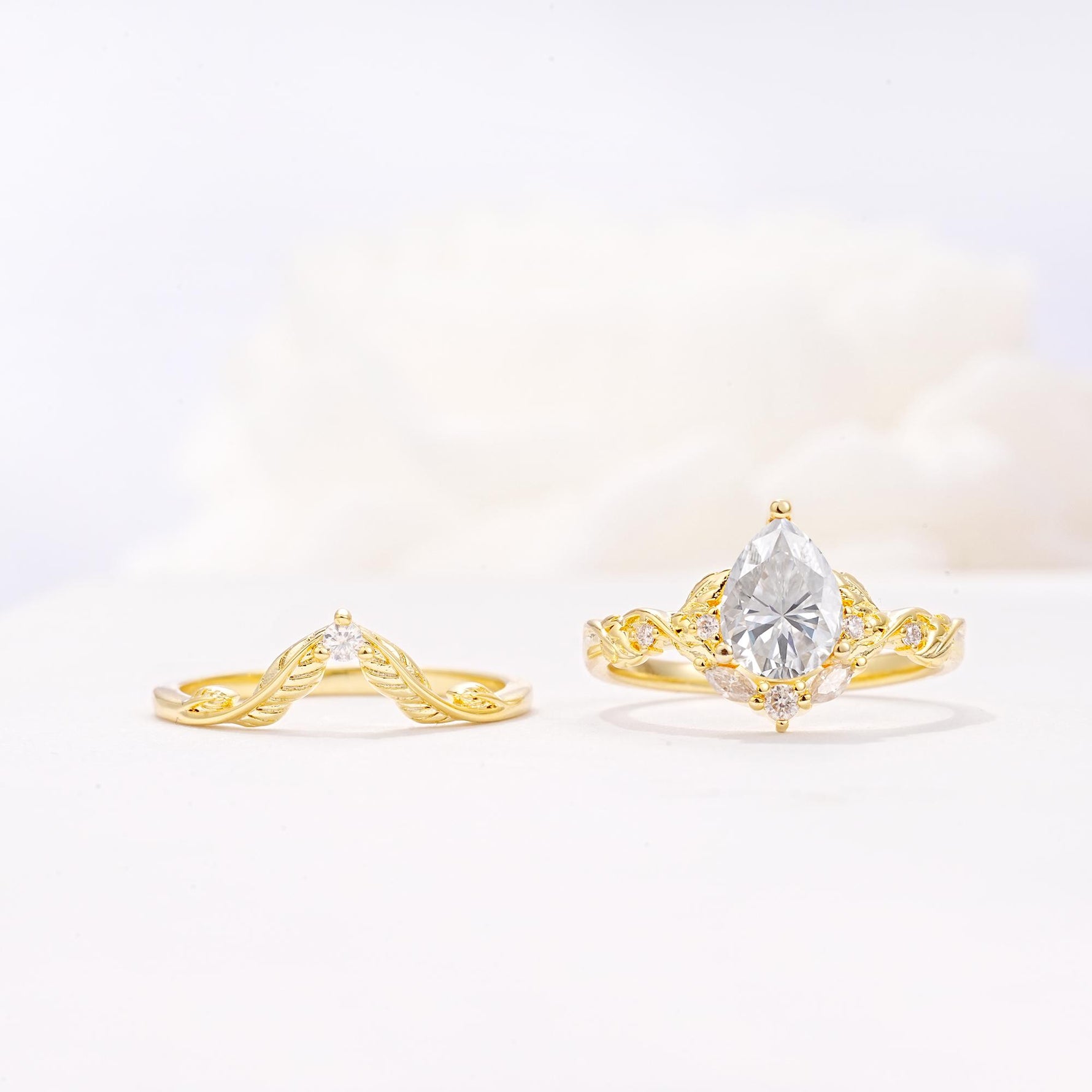 Vintage Filigree Pear Cut Moissanite Engagement Ring Set - White-Gold