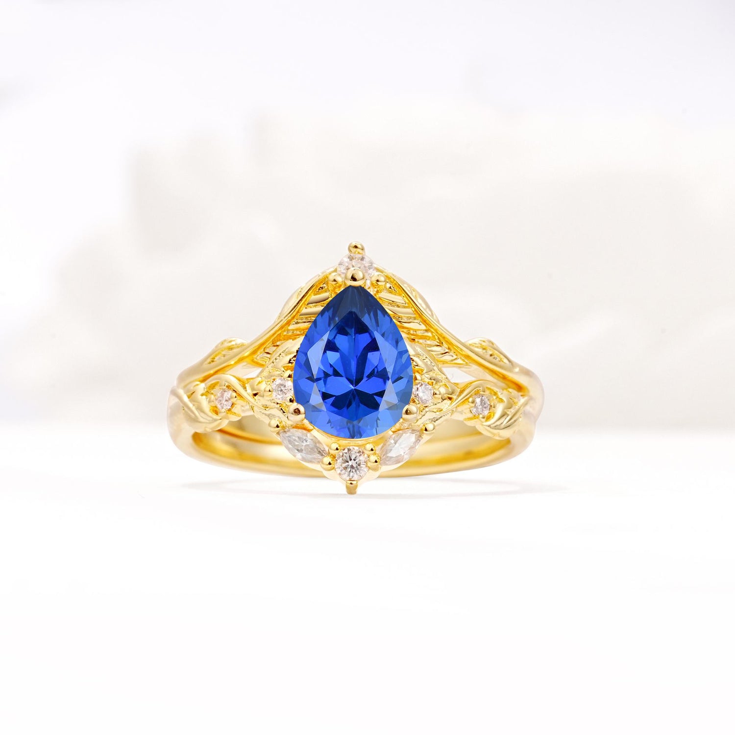 Vintage Filigree Pear Cut Sapphire Engagement Ring Set - Yellow-Gold