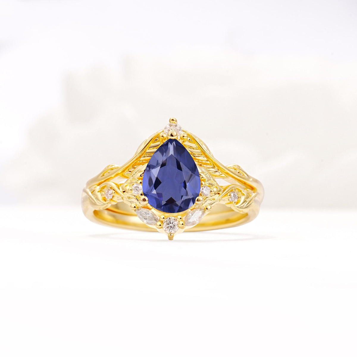 Vintage Filigree Pear Cut Tanzanite Engagement Ring Set - Yellow-Gold