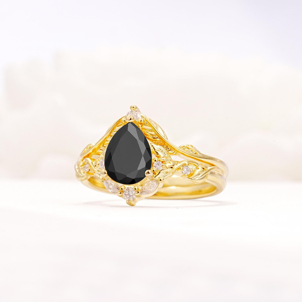 Vintage Filigree Pear Cut Black Onyx Engagement Ring Set - Rose-Gold