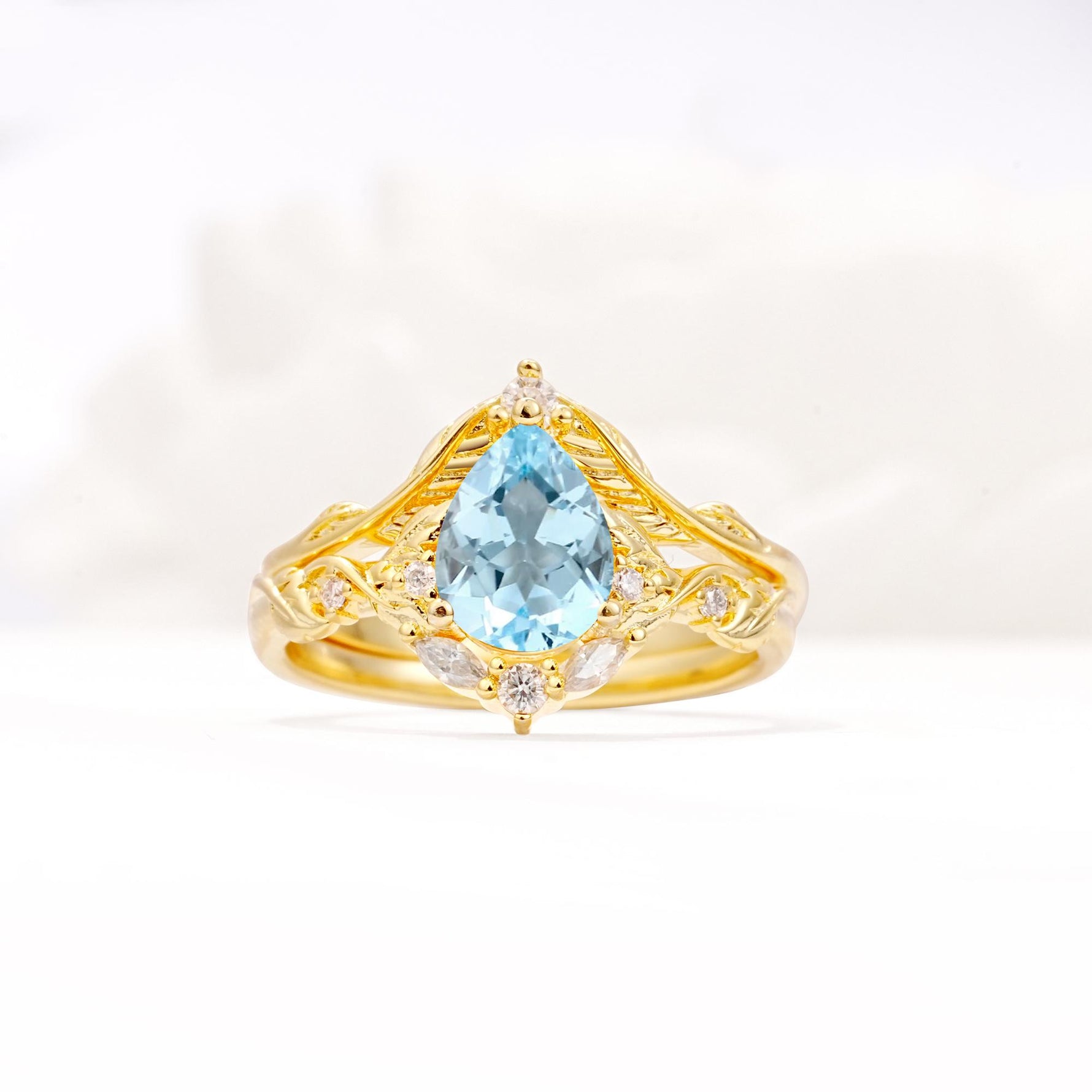 Vintage Filigree Pear Cut Aquamarine Engagement Ring Set - Yellow-Gold